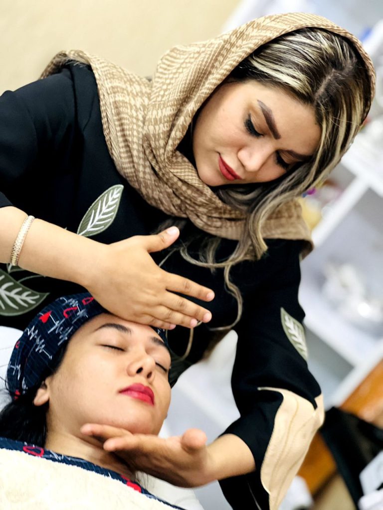 photo_5780711421766208400_y