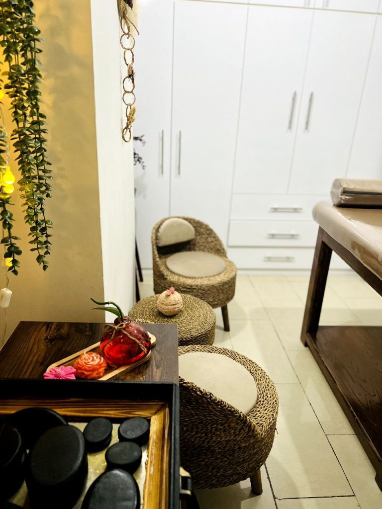 photo_5780711421766208404_y